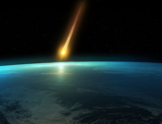 Prawdopodobnie artystyczna wizja meteorytu spadającego na Ziemię. Widoczny jest charakterystyczny rozbłysk palącego się w atmosferze pyłu i gazu. Fot. pogoda-w-polsce.blogspot.com.