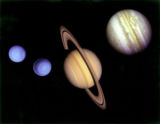 Gazowe olbrzymy w Układzie Słonecznym - Jowisz, Saturn, Uran i Neptun. Fotografia: coolaboo.com.