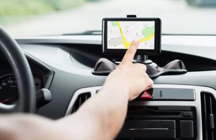 Jaką nawigację samochodową kupić? Który system GPS najlepiej sprawdzi się w aucie?
