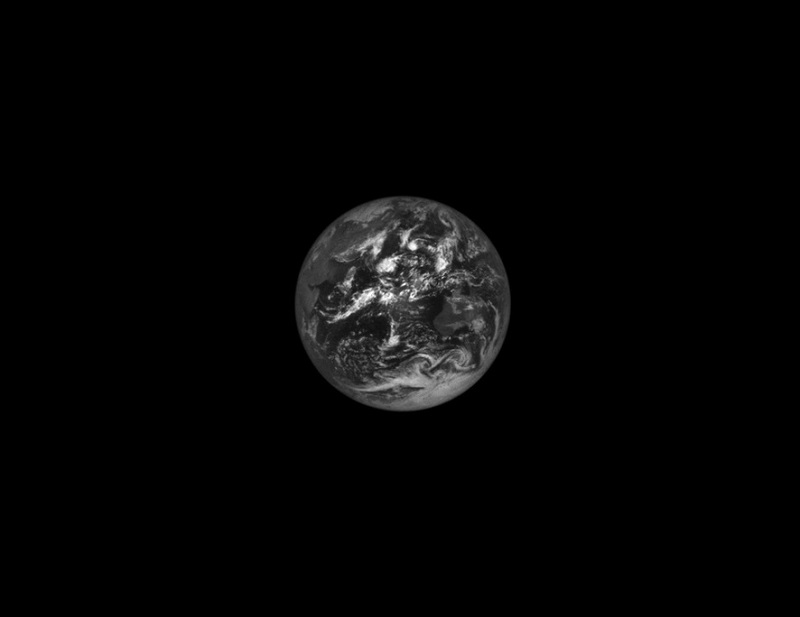Fotografia naszej planety wykonana z orbity między Ziemią a Ksieżycem. Zdjęcie wykonane przez sondę Lucy 15 października 2022. / Fot.: Nasa.gov.