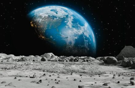 Srebrny Glob starszy o 40 mln lat? Badania próbek pyłu księżycowego potwierdzają teorie naukowców